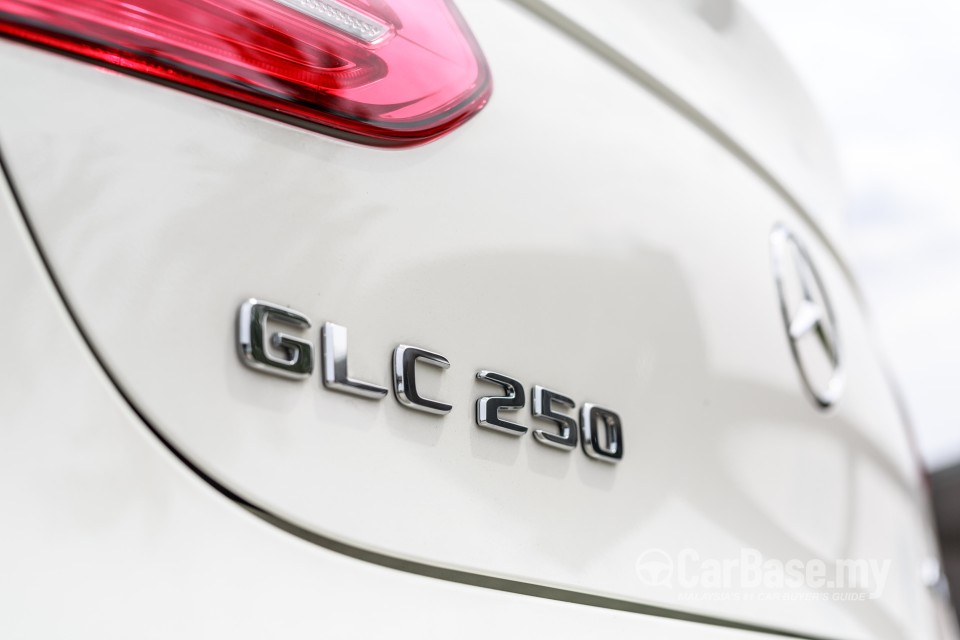 Mercedes-Benz GLC Coupe C253 (2016) Exterior