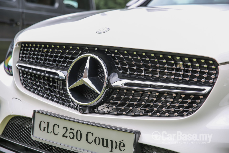 Mercedes-Benz GLC Coupe C253 (2016) Exterior