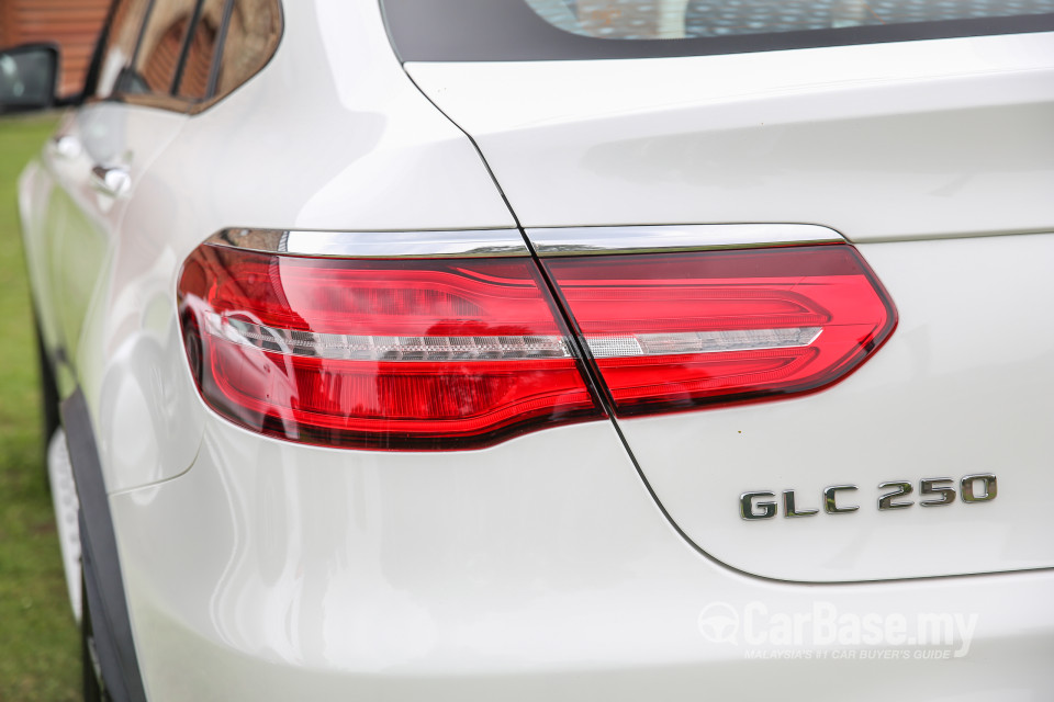 Mercedes-Benz GLC Coupe C253 (2016) Exterior