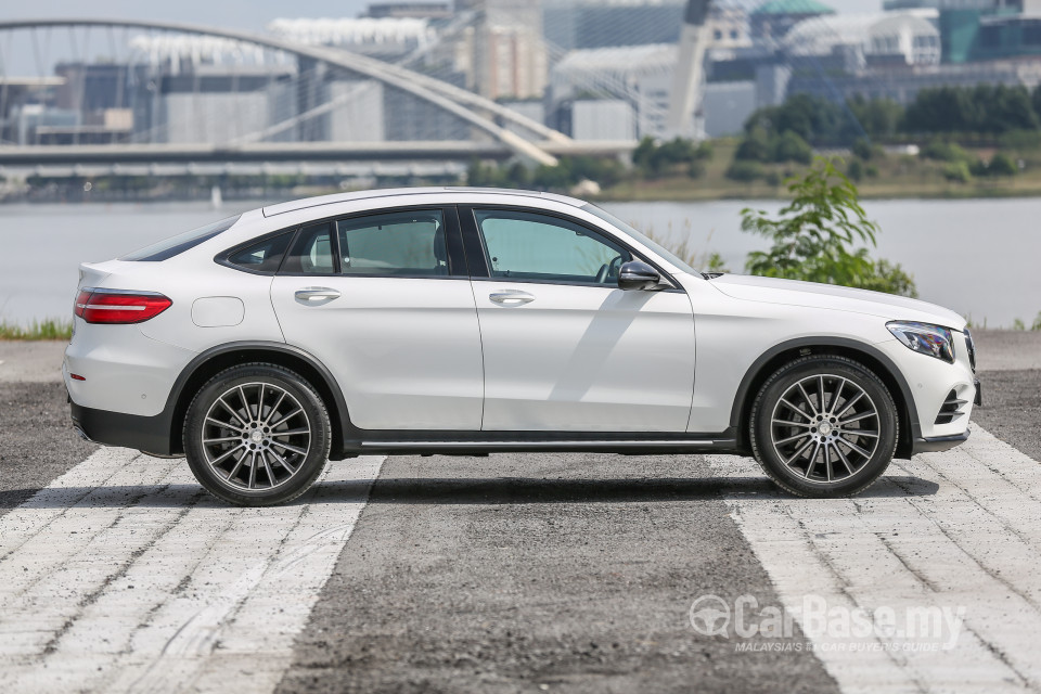 Mercedes-Benz GLC Coupe C253 (2016) Exterior