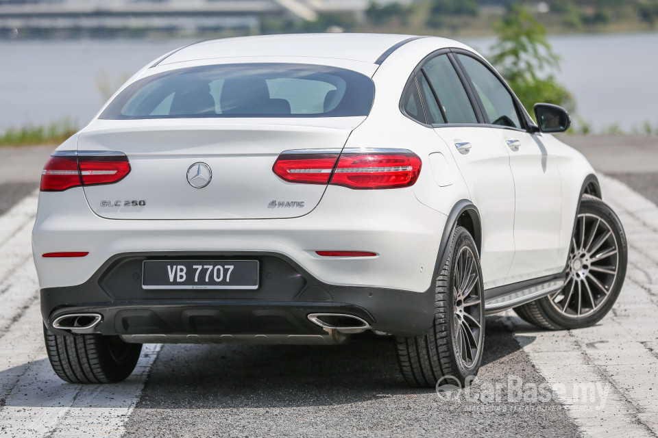 Mercedes-Benz GLC Coupe C253 (2016) Exterior