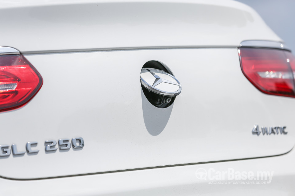 Mercedes-Benz GLC Coupe C253 (2016) Exterior