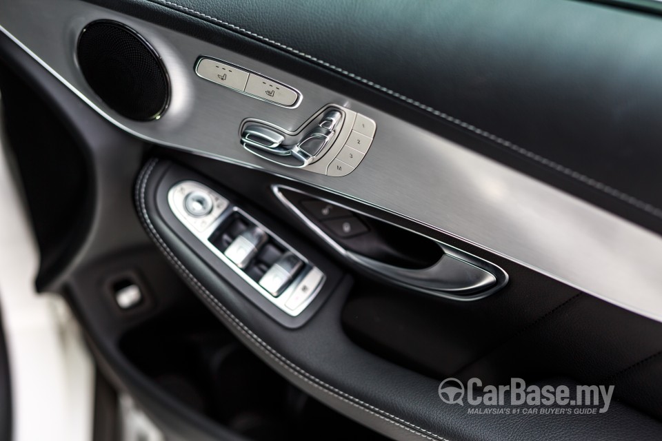 Mercedes-Benz GLC Coupe C253 (2016) Interior