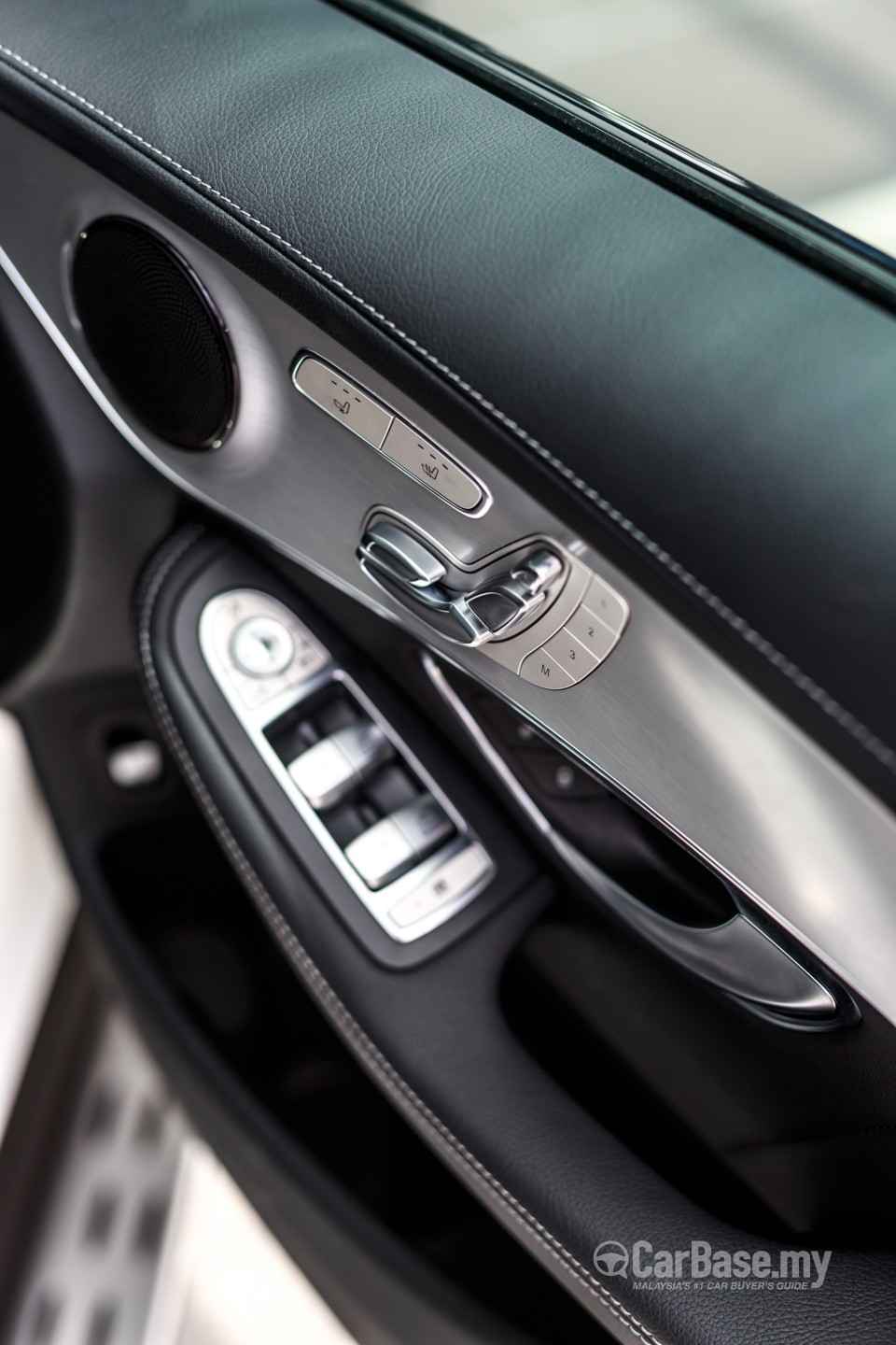 Mercedes-Benz GLC Coupe C253 (2016) Interior