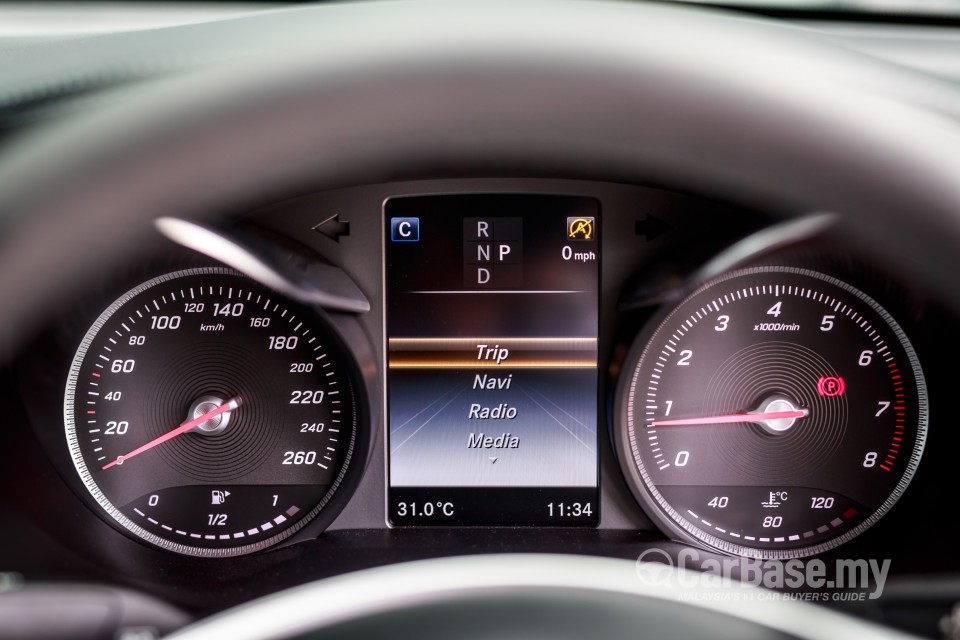 Mercedes-Benz GLC Coupe C253 (2016) Interior