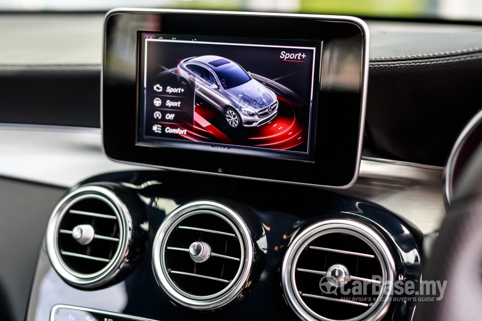 Mercedes-Benz GLC Coupe C253 (2016) Interior