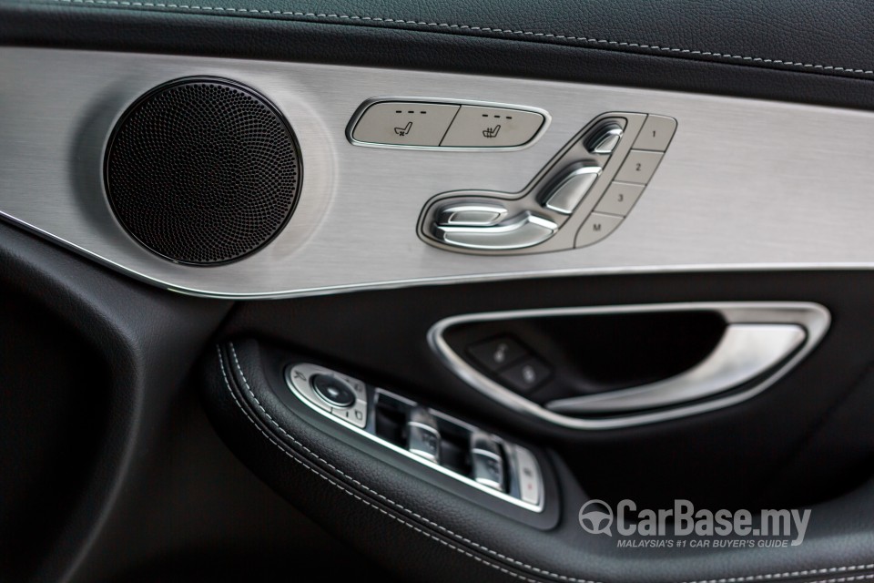 Mercedes-Benz GLC Coupe C253 (2016) Interior