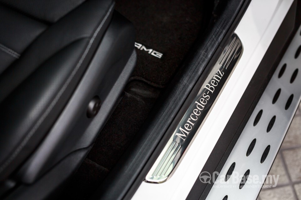 Mercedes-Benz GLC Coupe C253 (2016) Interior