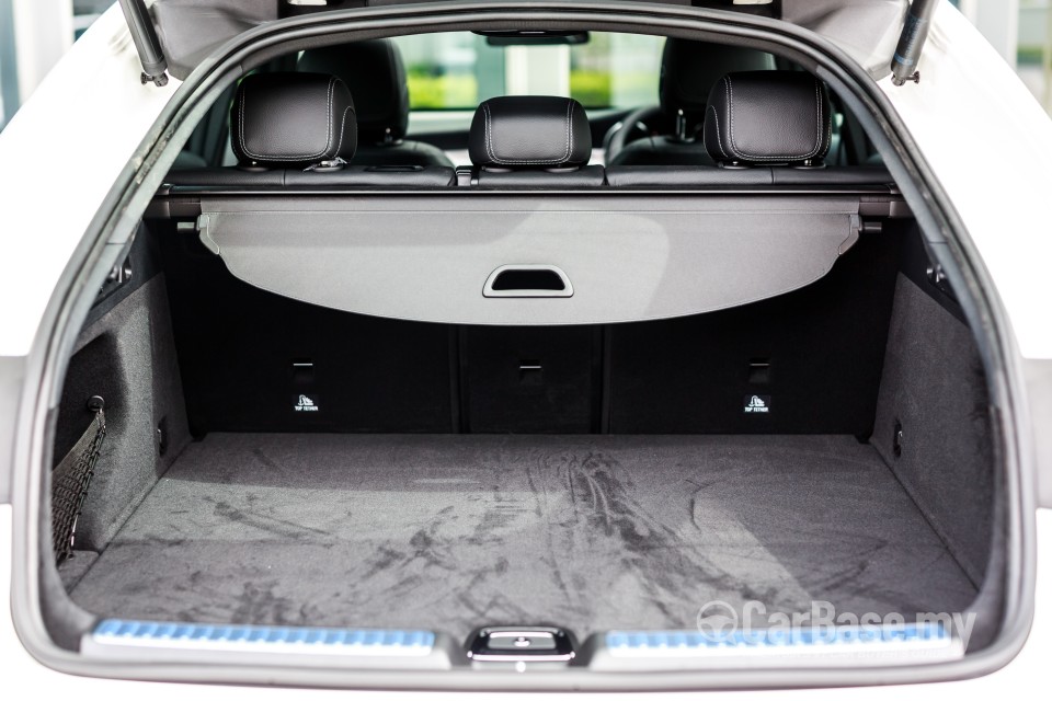 Mercedes-Benz GLC Coupe C253 (2016) Interior