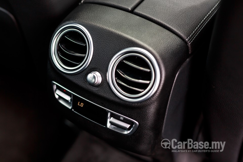 Mercedes-Benz GLC Coupe C253 (2016) Interior