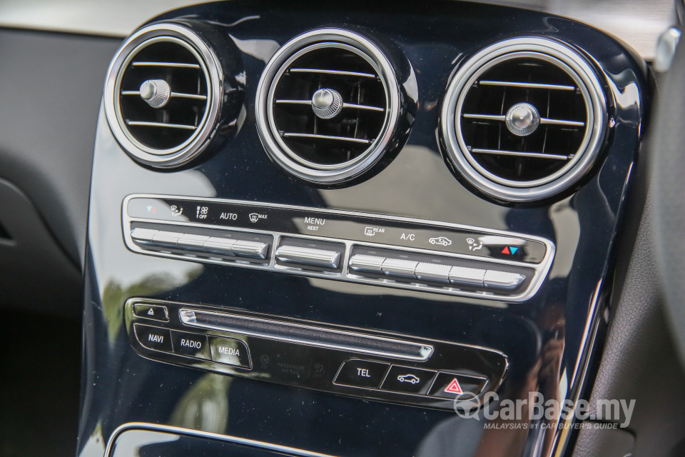 Mercedes-Benz GLC Coupe C253 (2016) Interior