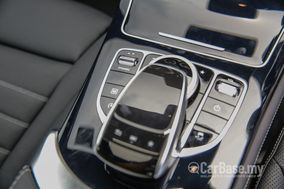 Mercedes-Benz GLC Coupe C253 (2016) Interior