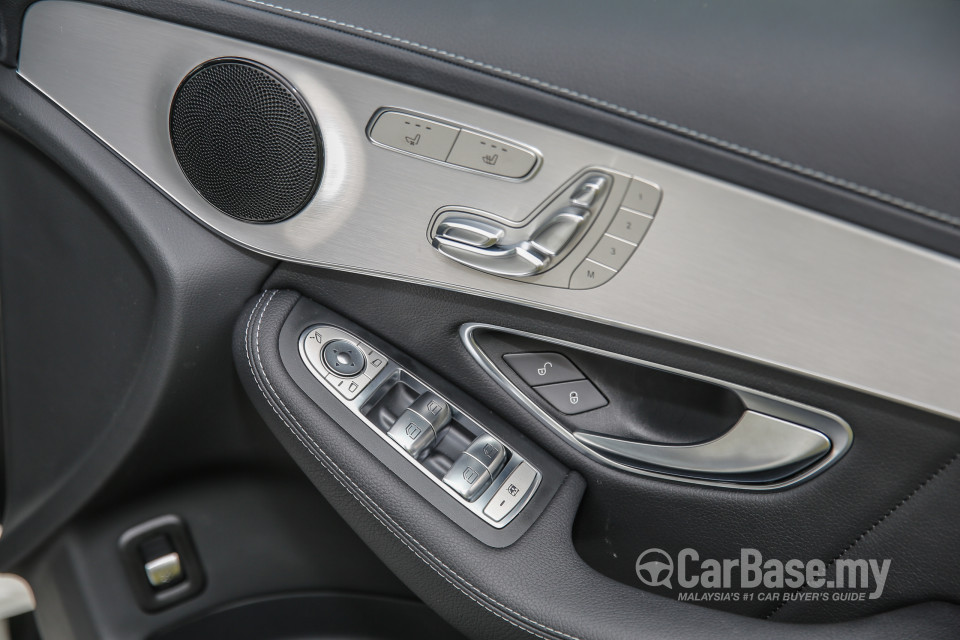 Mercedes-Benz GLC Coupe C253 (2016) Interior