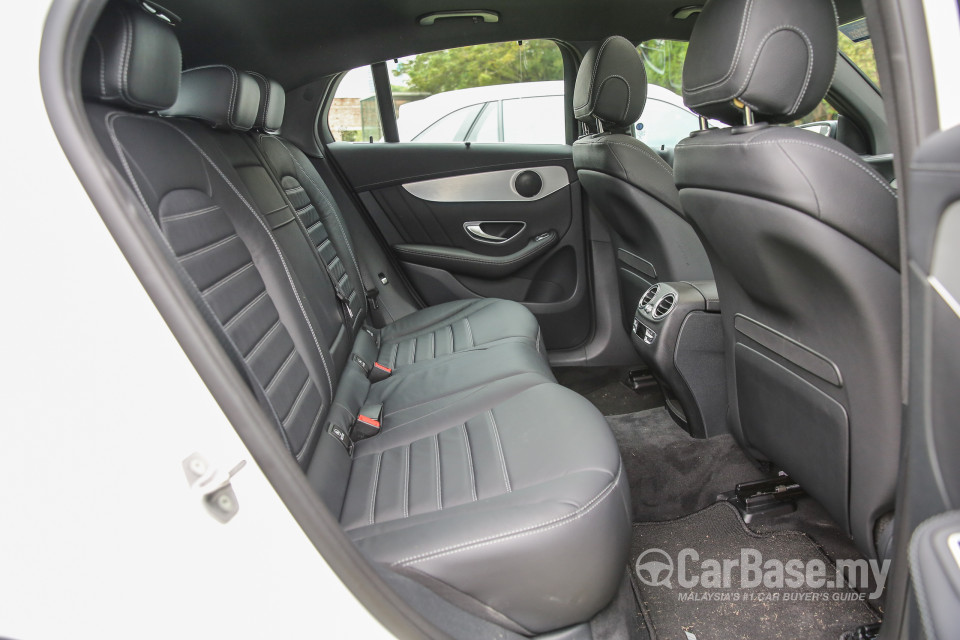 Mercedes-Benz GLC Coupe C253 (2016) Interior