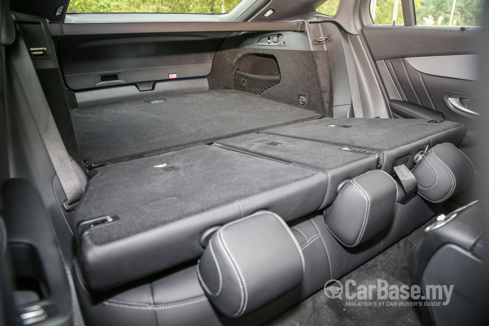 Mercedes-Benz GLC Coupe C253 (2016) Interior
