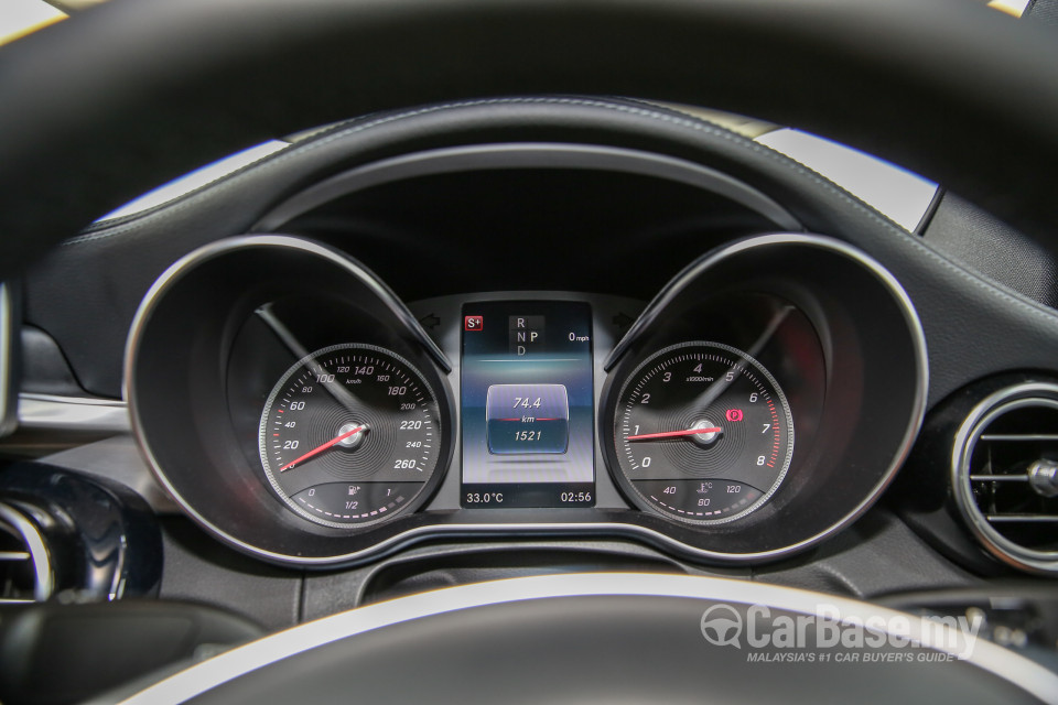 Mercedes-Benz GLC Coupe C253 (2016) Interior
