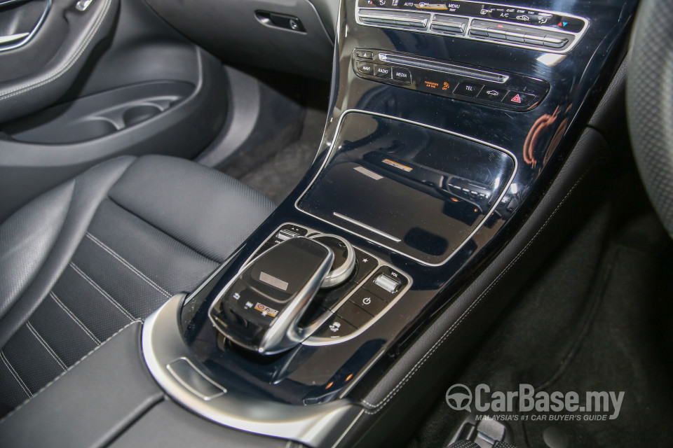 Mercedes-Benz GLC Coupe C253 (2016) Interior