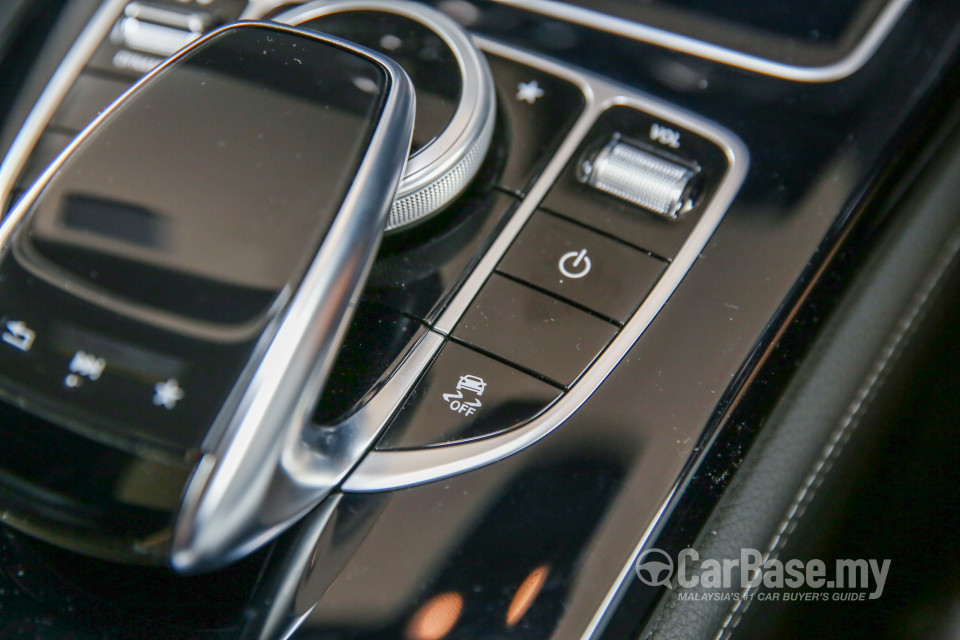 Mercedes-Benz GLC Coupe C253 (2016) Interior