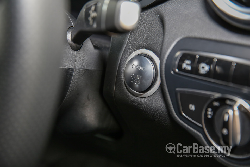 Mercedes-Benz GLC Coupe C253 (2016) Interior