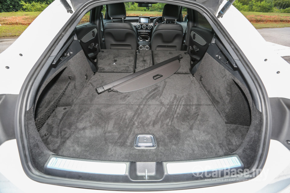Mercedes-Benz GLC Coupe C253 (2016) Interior