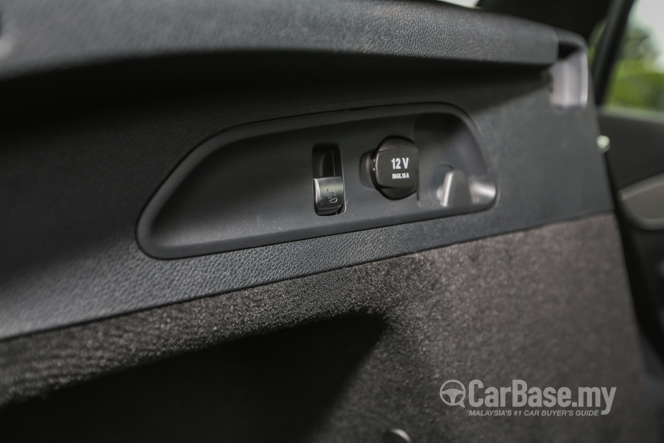 Mercedes-Benz GLC Coupe C253 (2016) Interior