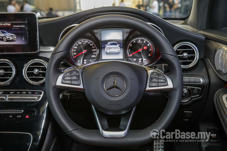 Mercedes-Benz GLC Coupe C253 (2016) Interior