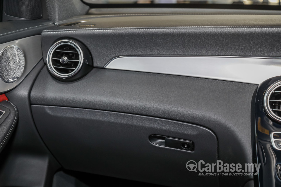 Mercedes-Benz GLC Coupe C253 (2016) Interior