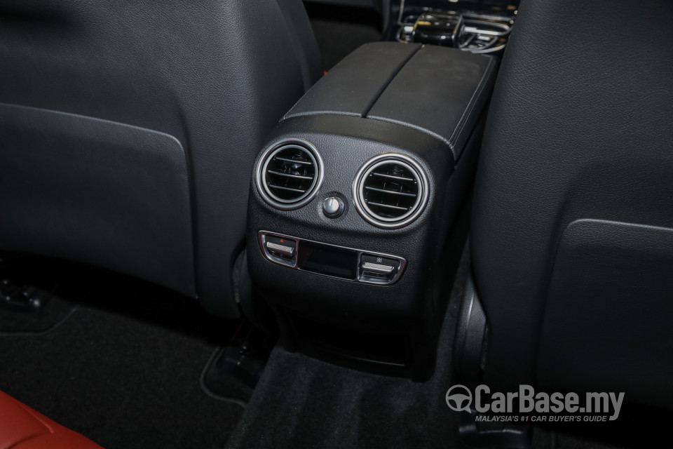 Mercedes-Benz GLC Coupe C253 (2016) Interior