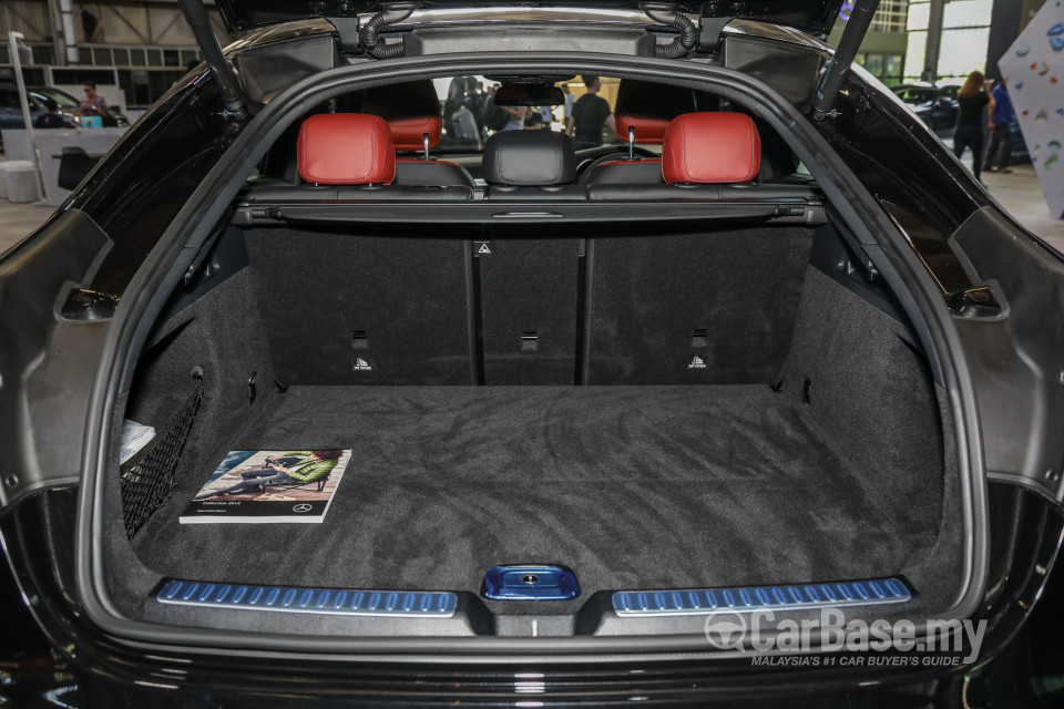 Mercedes-Benz GLC Coupe C253 (2016) Interior