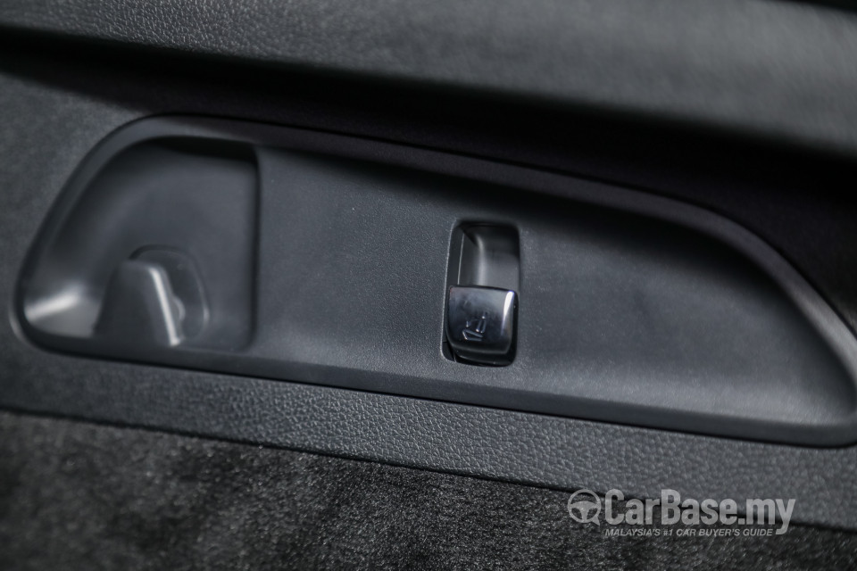 Mercedes-Benz GLC Coupe C253 (2016) Interior