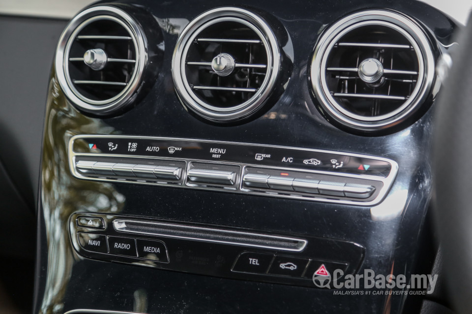 Mercedes-Benz GLC Coupe C253 (2016) Interior