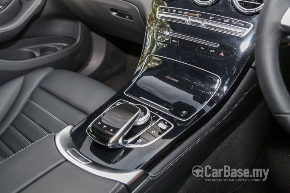 Mercedes-Benz GLC Coupe C253 (2016) Interior