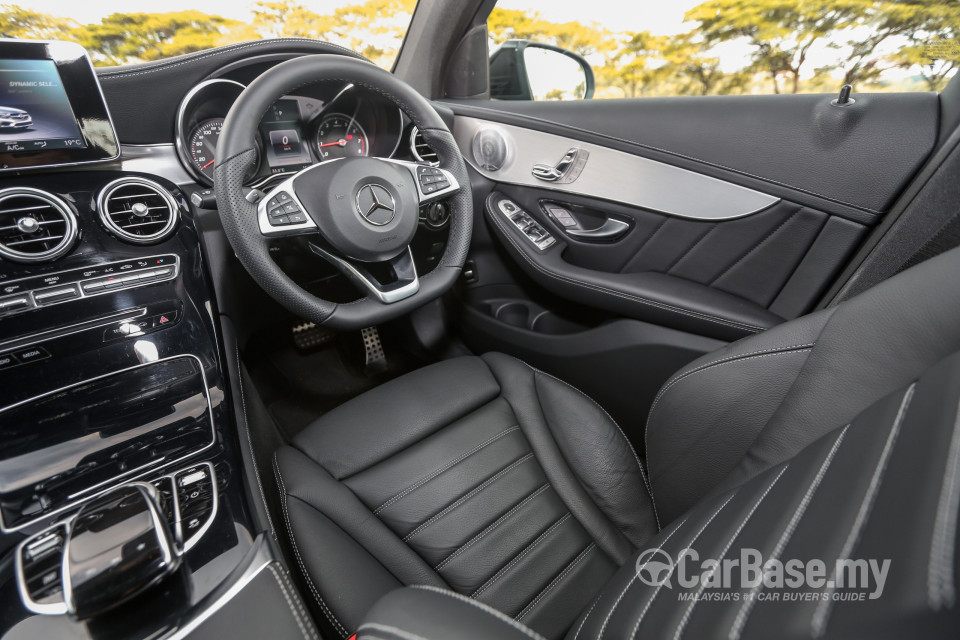 Mercedes-Benz GLC Coupe C253 (2016) Interior