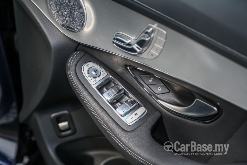 Mercedes-Benz GLC Coupe C253 (2016) Interior