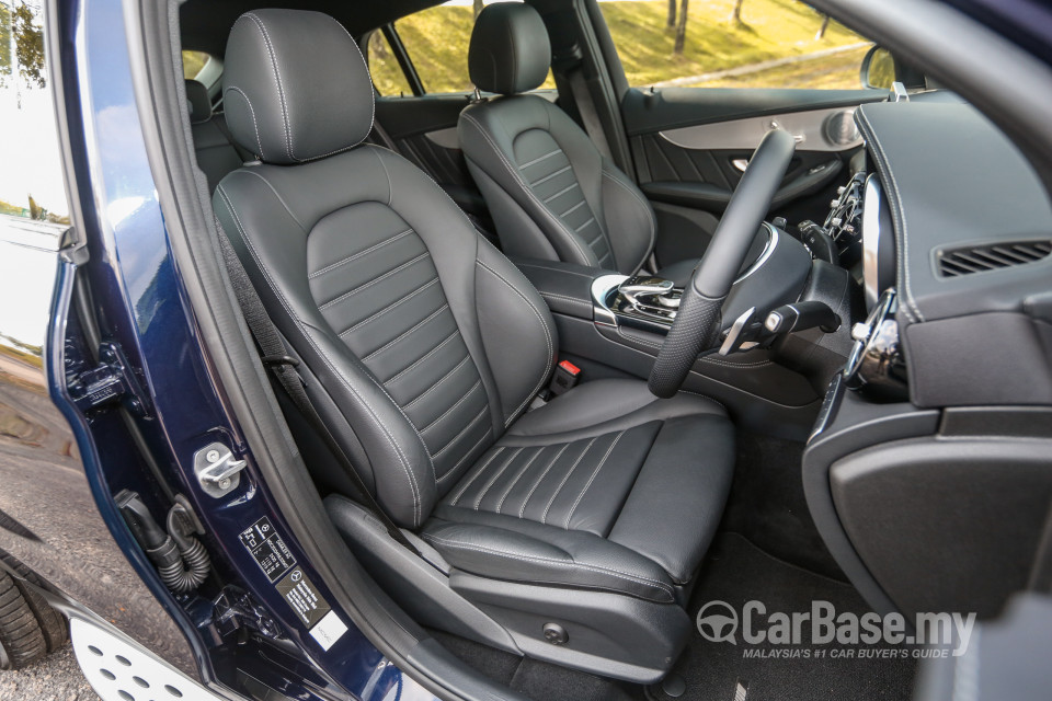Mercedes-Benz GLC Coupe C253 (2016) Interior