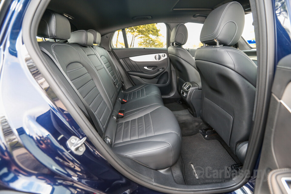 Nissan Navara D23 Facelift (2021) Interior