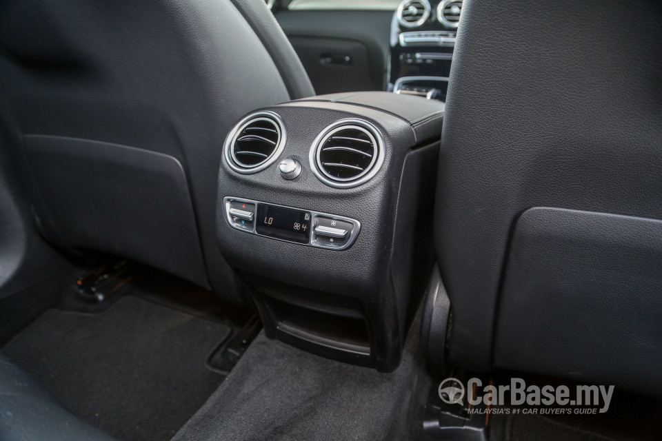 Mercedes-Benz GLC Coupe C253 (2016) Interior