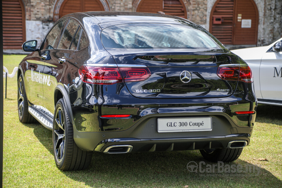 Kia Stinger CK (2018) Exterior