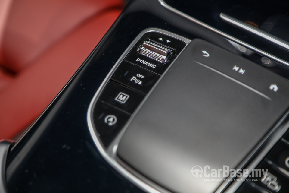 Mercedes-Benz GLC Coupe C253 Facelift (2019) Interior