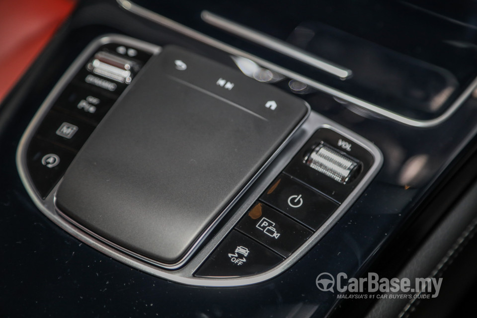 Mercedes-Benz GLC Coupe C253 Facelift (2019) Interior