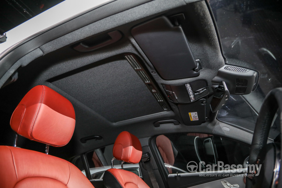 Mercedes-Benz GLC Coupe C253 Facelift (2019) Interior