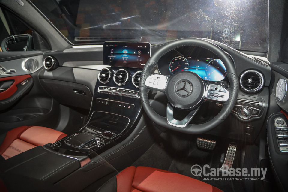 Mercedes-Benz GLC Coupe C253 Facelift (2019) Interior