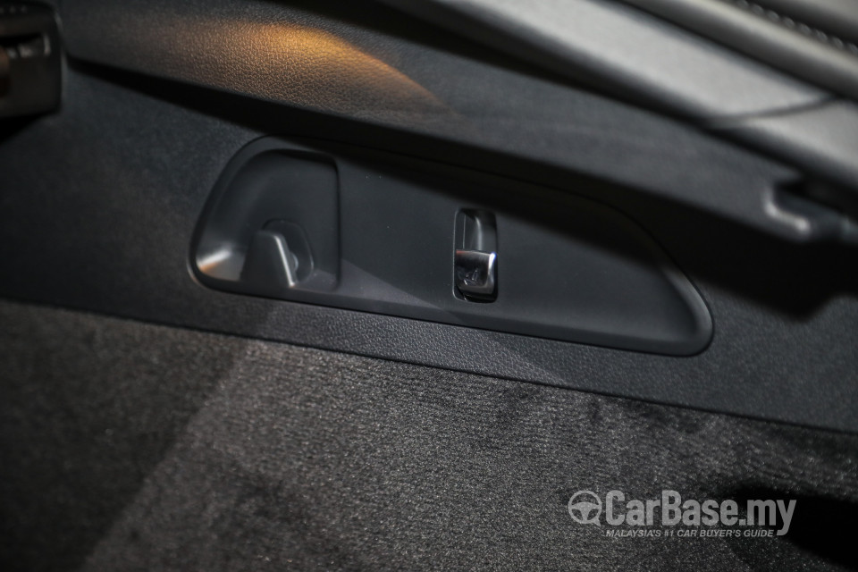 Mercedes-Benz GLC Coupe C253 Facelift (2019) Interior