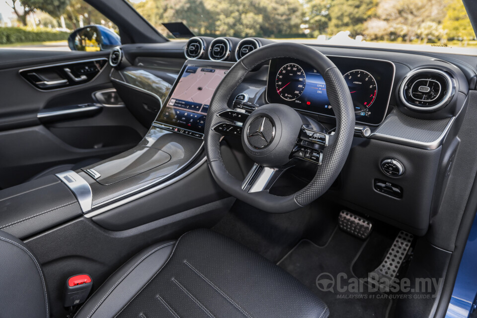 Mercedes-Benz GLC Coupe C254 (2023) Interior