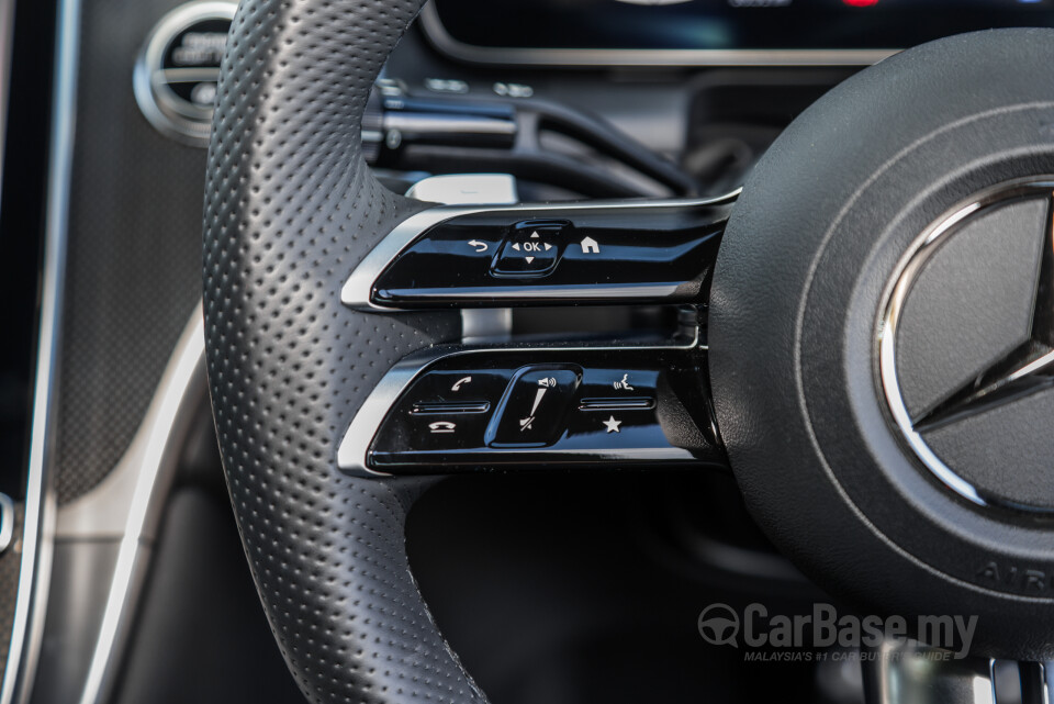Mercedes-Benz GLC Coupe C254 (2023) Interior