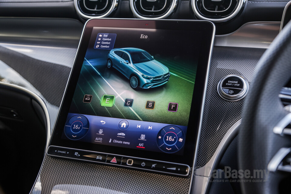 Mercedes-Benz GLC Coupe C254 (2023) Interior