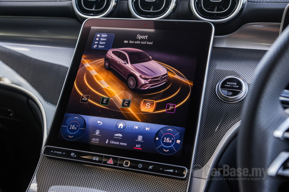 Mercedes-Benz GLC Coupe C254 (2023) Interior