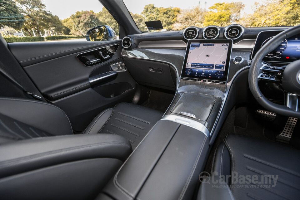 Mercedes-Benz GLC Coupe C254 (2023) Interior