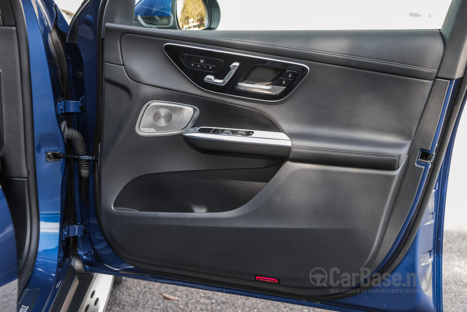 Mercedes-Benz GLC Coupe C254 (2023) Interior