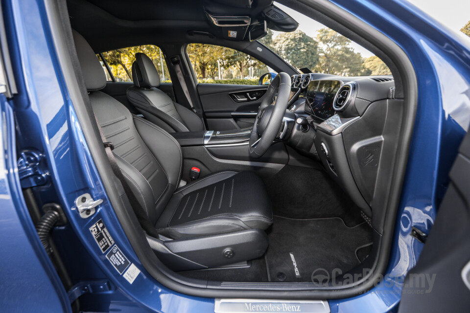 Mercedes-Benz GLC Coupe C254 (2023) Interior